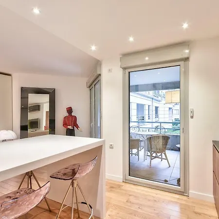 Apartmán Beautiful Flat With Terrace And Parking-