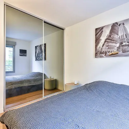Beautiful Flat With Terrace And Parking-